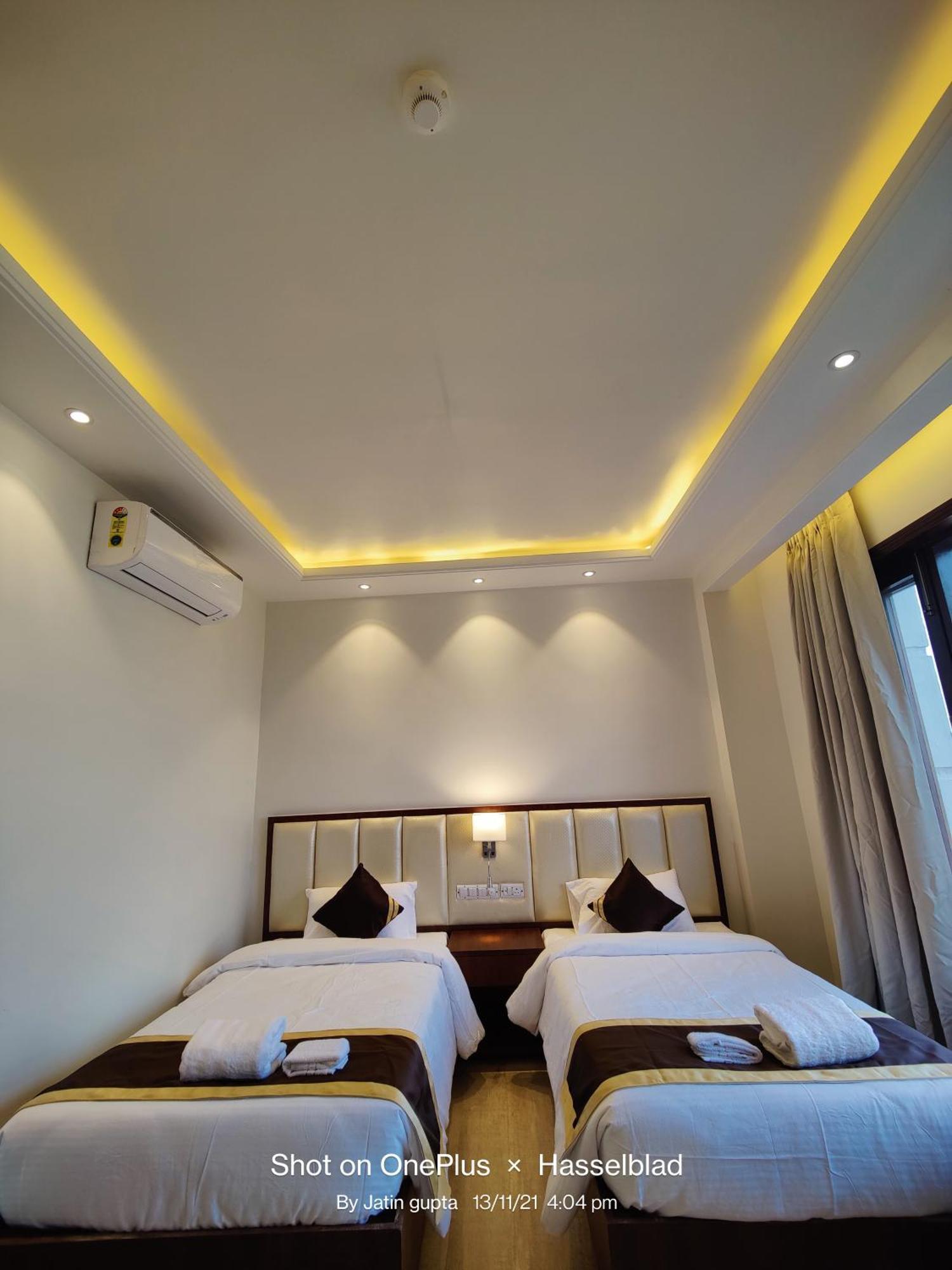 Mds Royal Resort Tulsipur エクステリア 写真